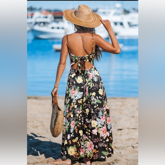 Tropical Flowers Keyhole Maxi Dress - Picture 2 of 4